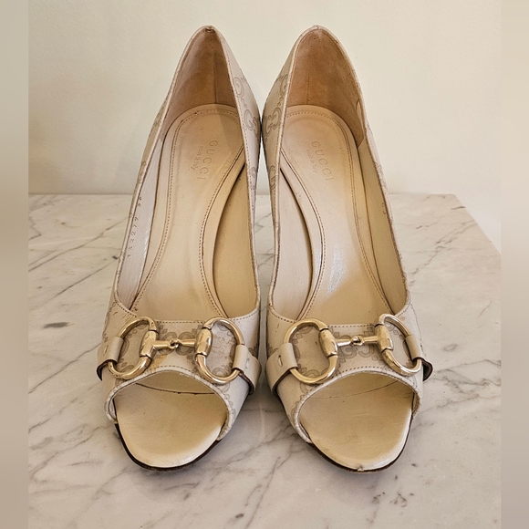 Size 36C | Gucci Authentic open-toe heels in ivory - Picture 3 of 8